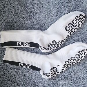 PURE GRIP SOCKS. Soccer.  Med.